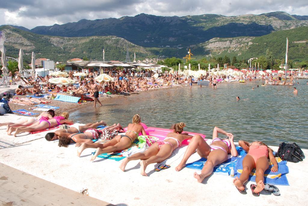 Budva Inn Guest House חדר תמונה