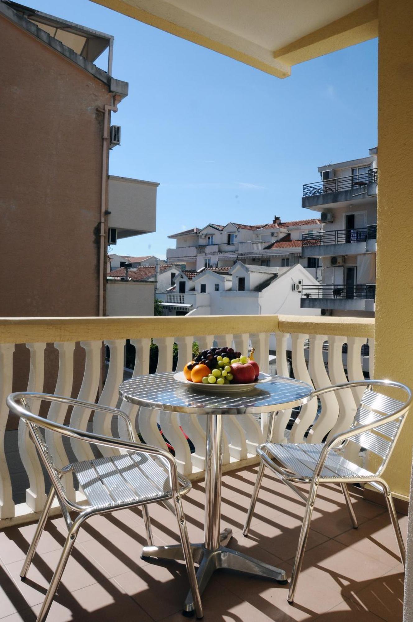 Budva Inn Guest House מראה חיצוני תמונה
