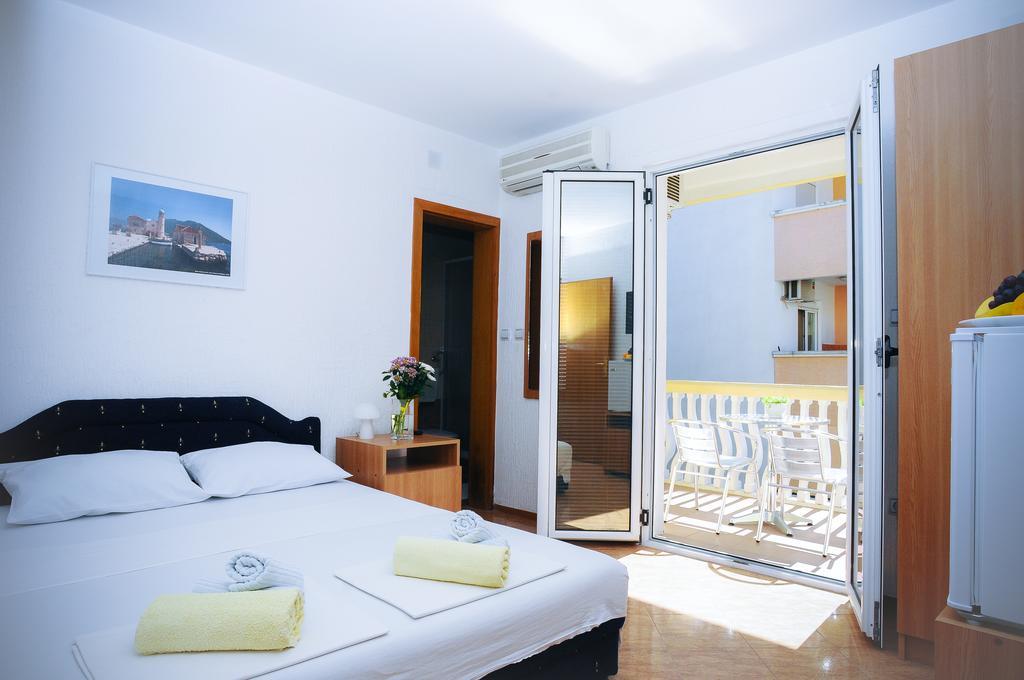 Budva Inn Guest House חדר תמונה