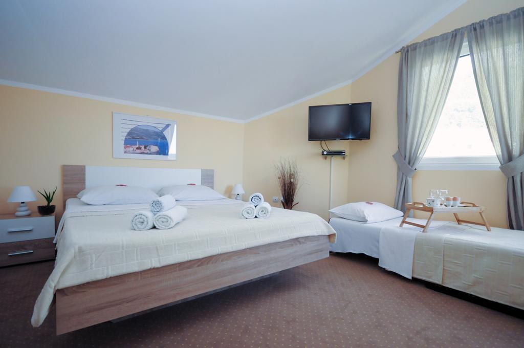 Budva Inn Guest House חדר תמונה