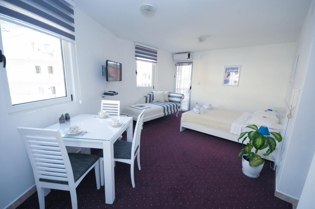 Budva Inn Guest House חדר תמונה