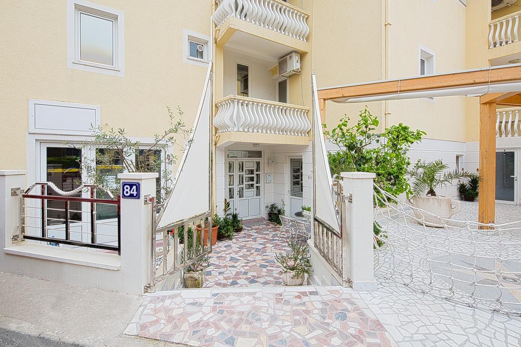 Budva Inn Guest House מראה חיצוני תמונה