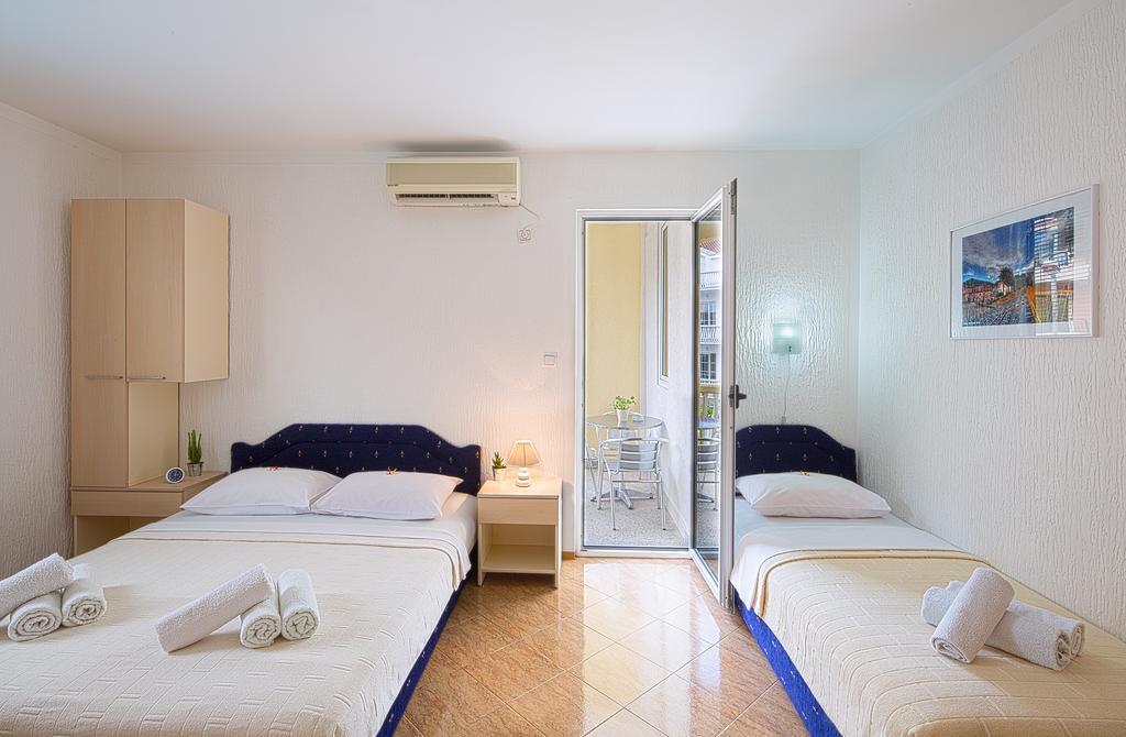 Budva Inn Guest House מראה חיצוני תמונה