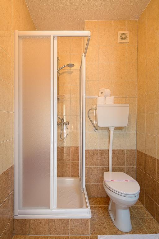 Budva Inn Guest House חדר תמונה