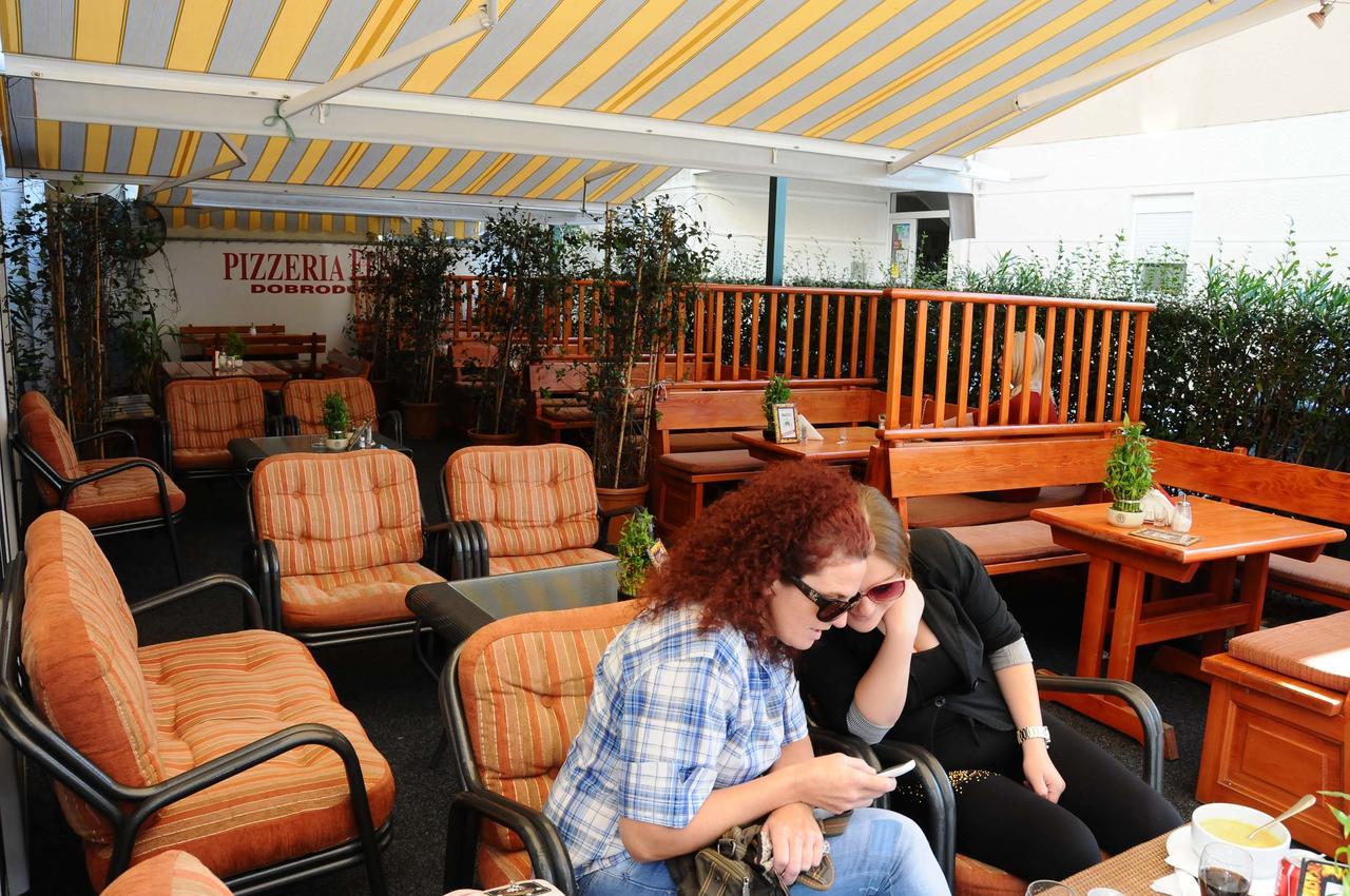 Budva Inn Guest House מראה חיצוני תמונה
